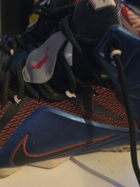 Nike Men's Blue and Red Performance Basketball Shoes